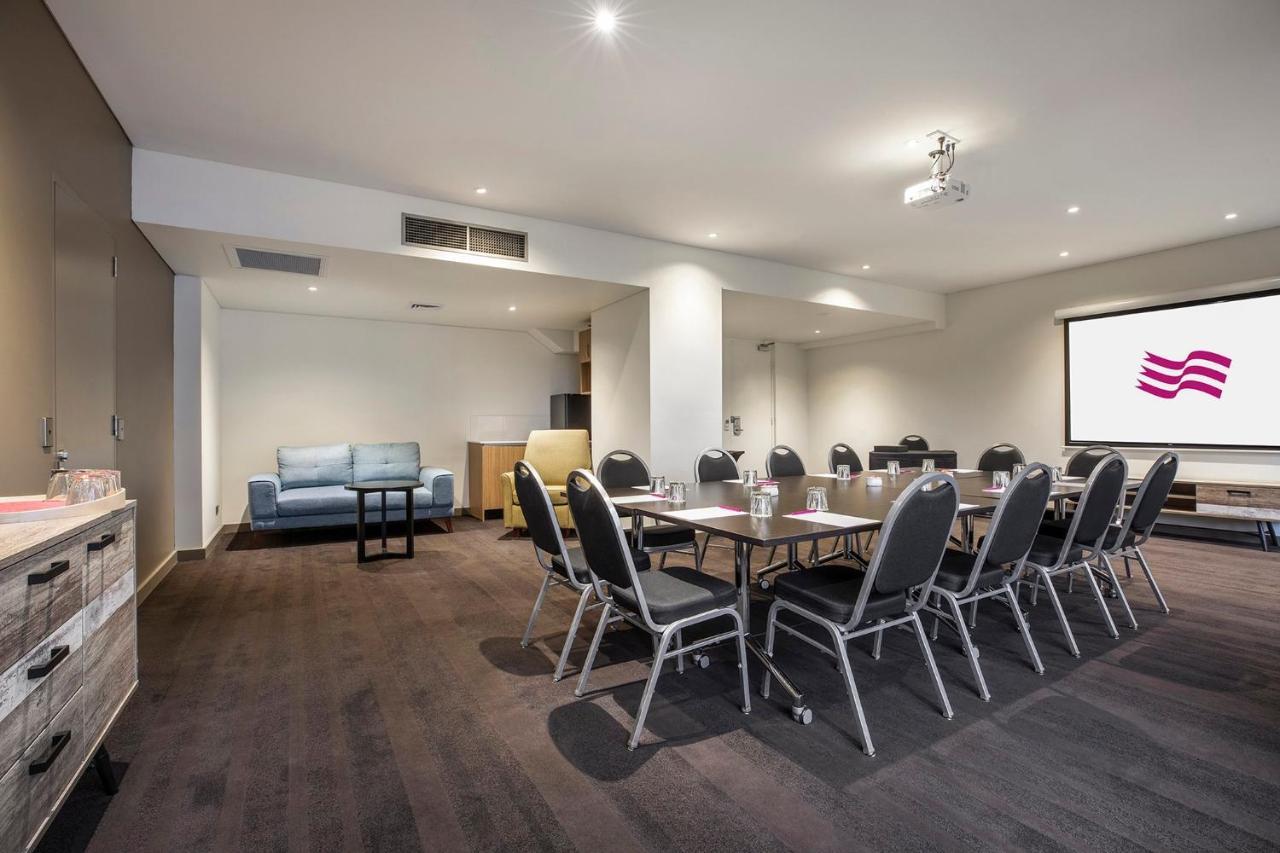 Crowne Plaza Canberra, An Ihg Hotel Εξωτερικό φωτογραφία