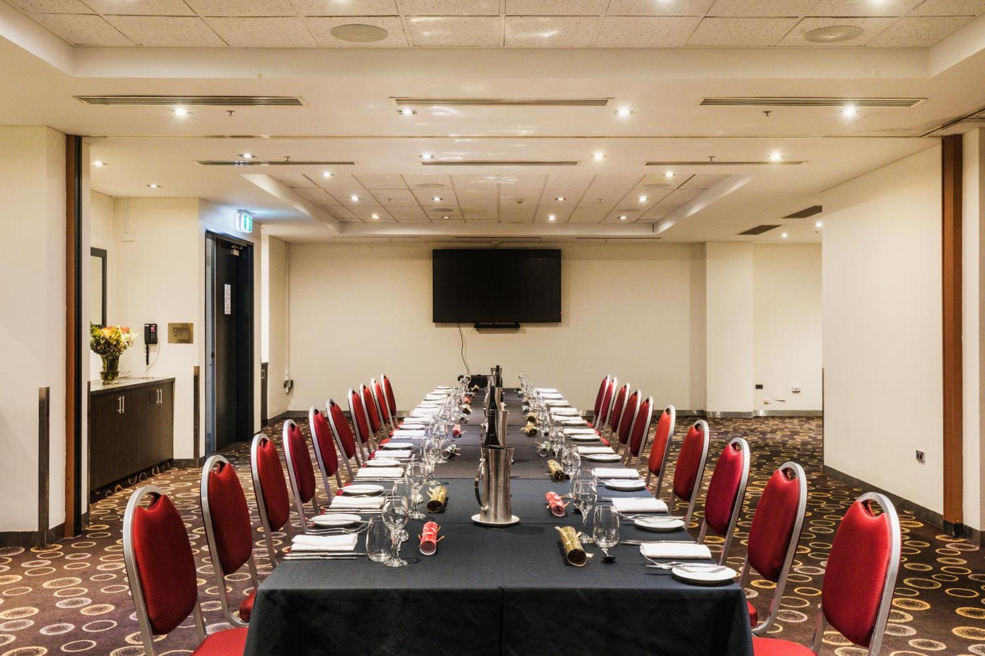 Crowne Plaza Canberra, An Ihg Hotel Εξωτερικό φωτογραφία